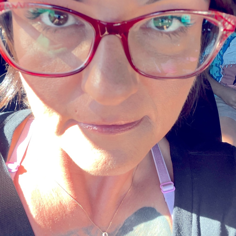 Meet your Posher, Amber